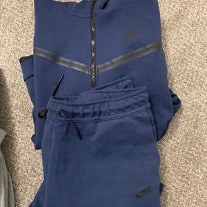 Nike tech fit jogging fit